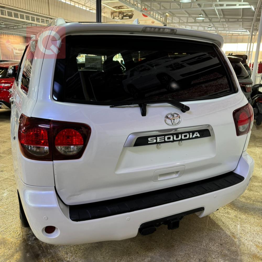 Toyota Sequoia